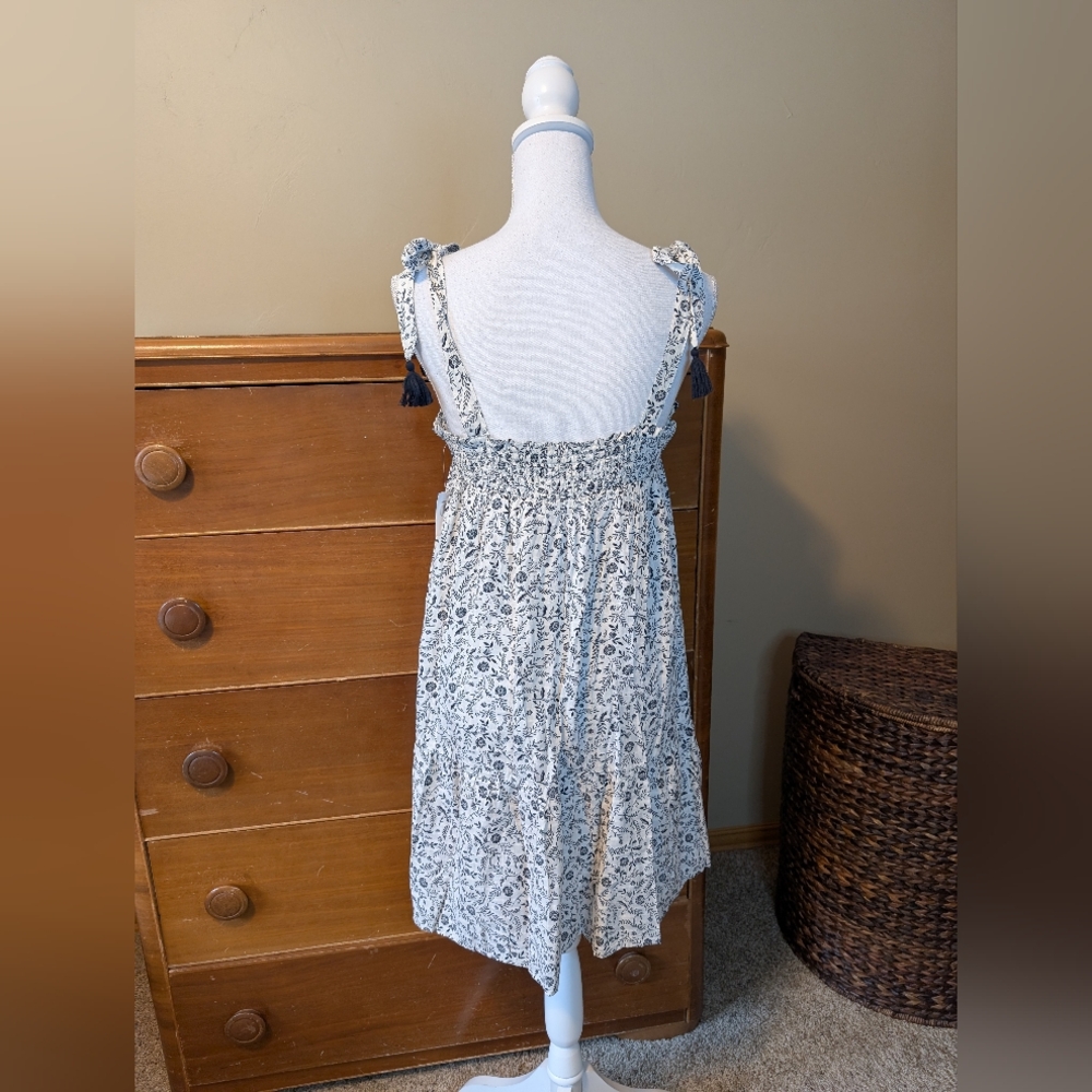 NWT Old Navy Floral Babydoll Smocked Dress Tie Shoulder Straps w Pockets - Picture 5 of 15